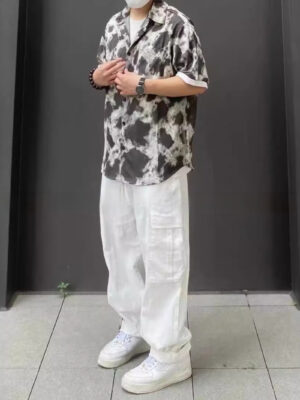 Loose Fitting Casual Straight Leg Cargo Pants With Multiple Pockets And A Drawstring Waist